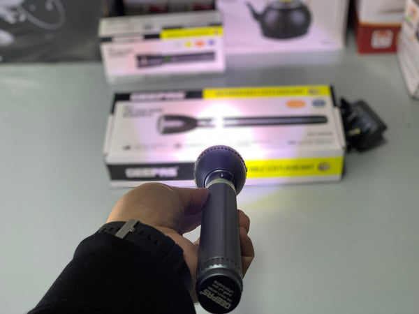 Rechargeable Geepas Handheld Flashlight 4 Hours Backup Aluminum Body and Li-ion 2*18650 3.7v Battery 5000mAh