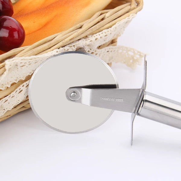 Stainless Steel Round Pizza Cutter