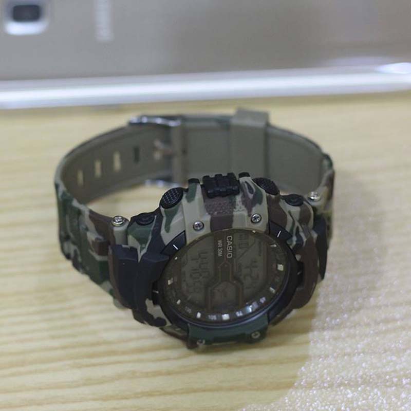 Camouflage Sports Watch (100% Waterproof)