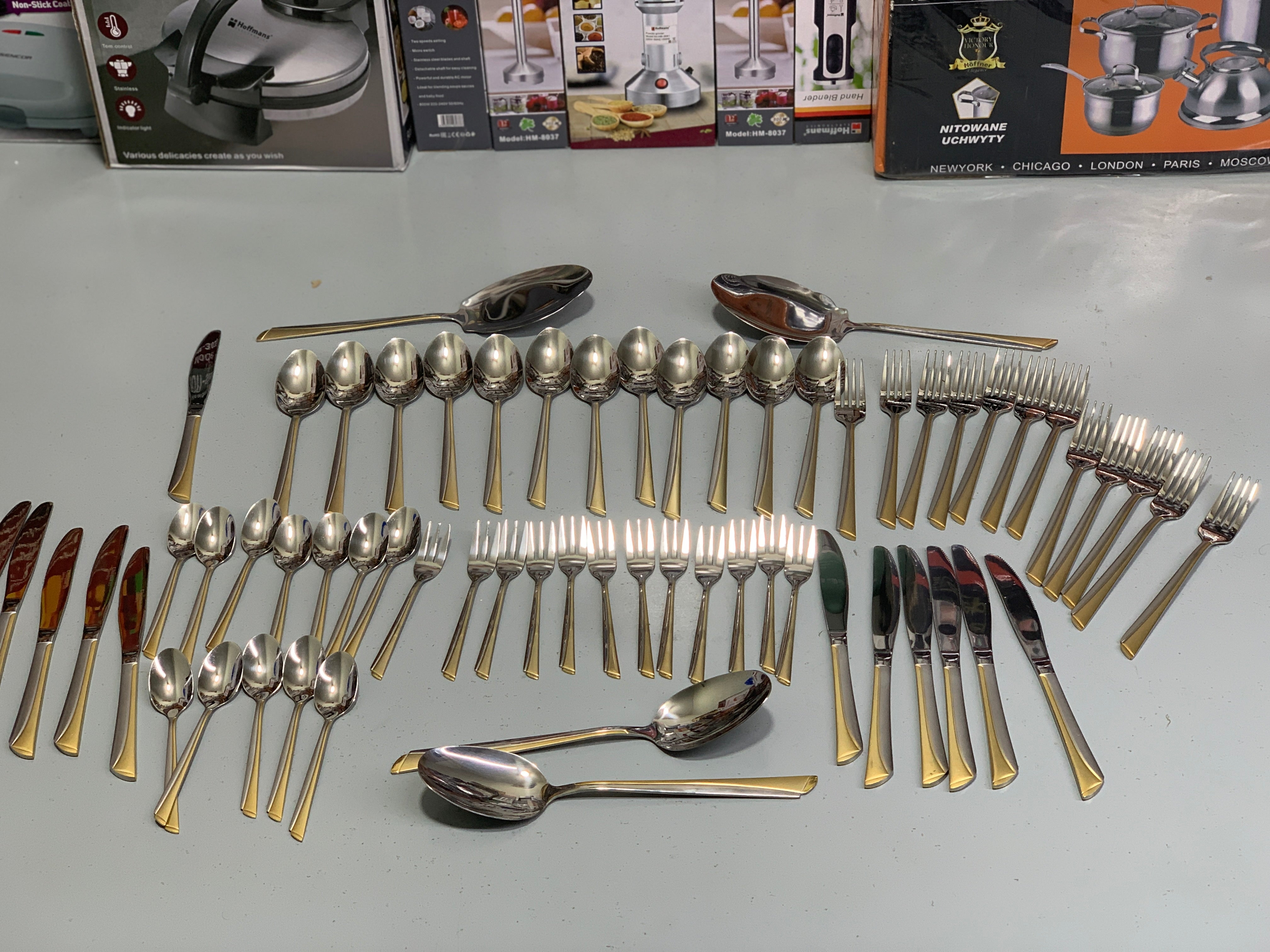 54 Pieces High Quality Cutlery Set For 12 Persons