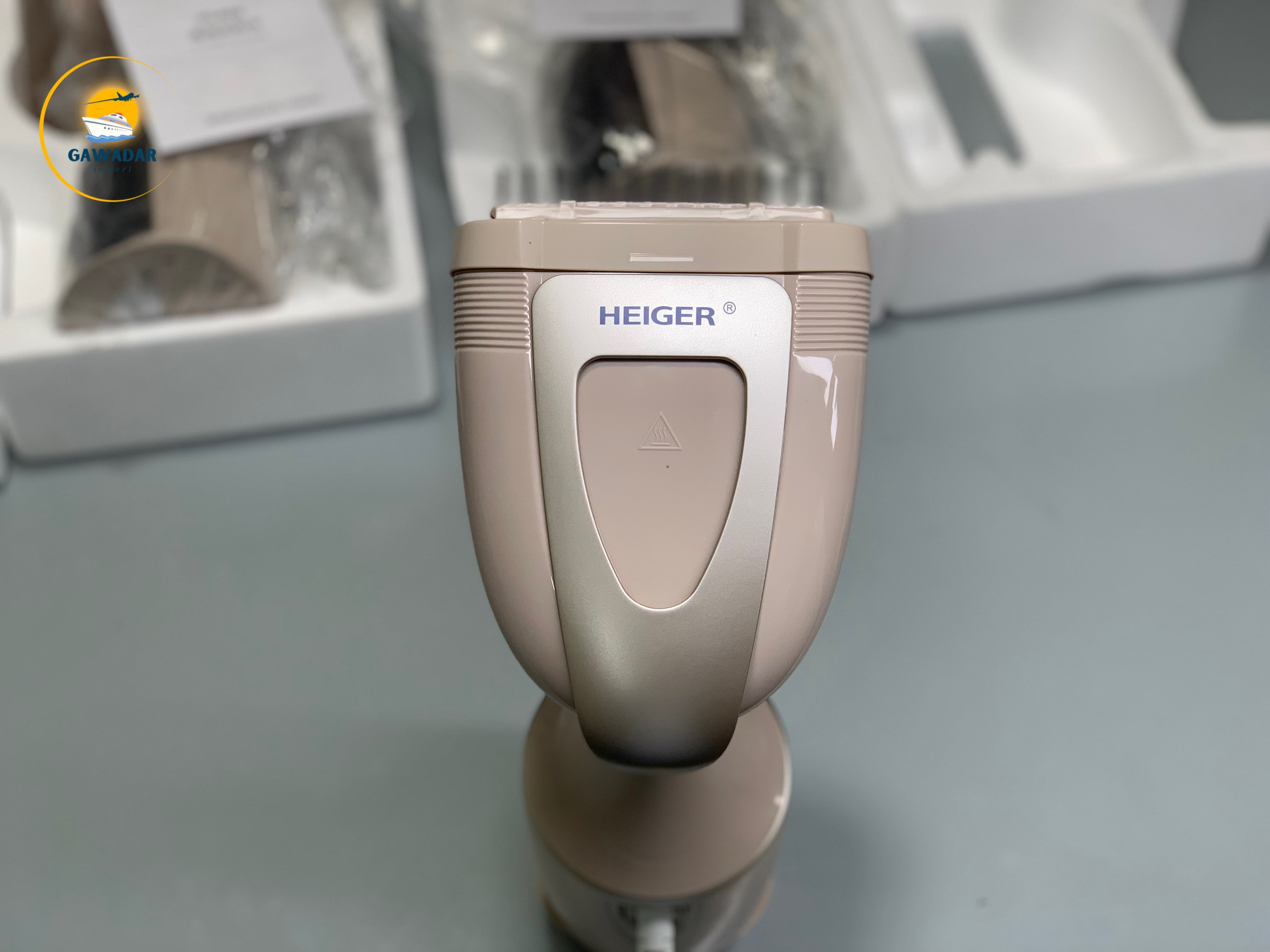 Heiger's Handheld Garment Steamer Iron