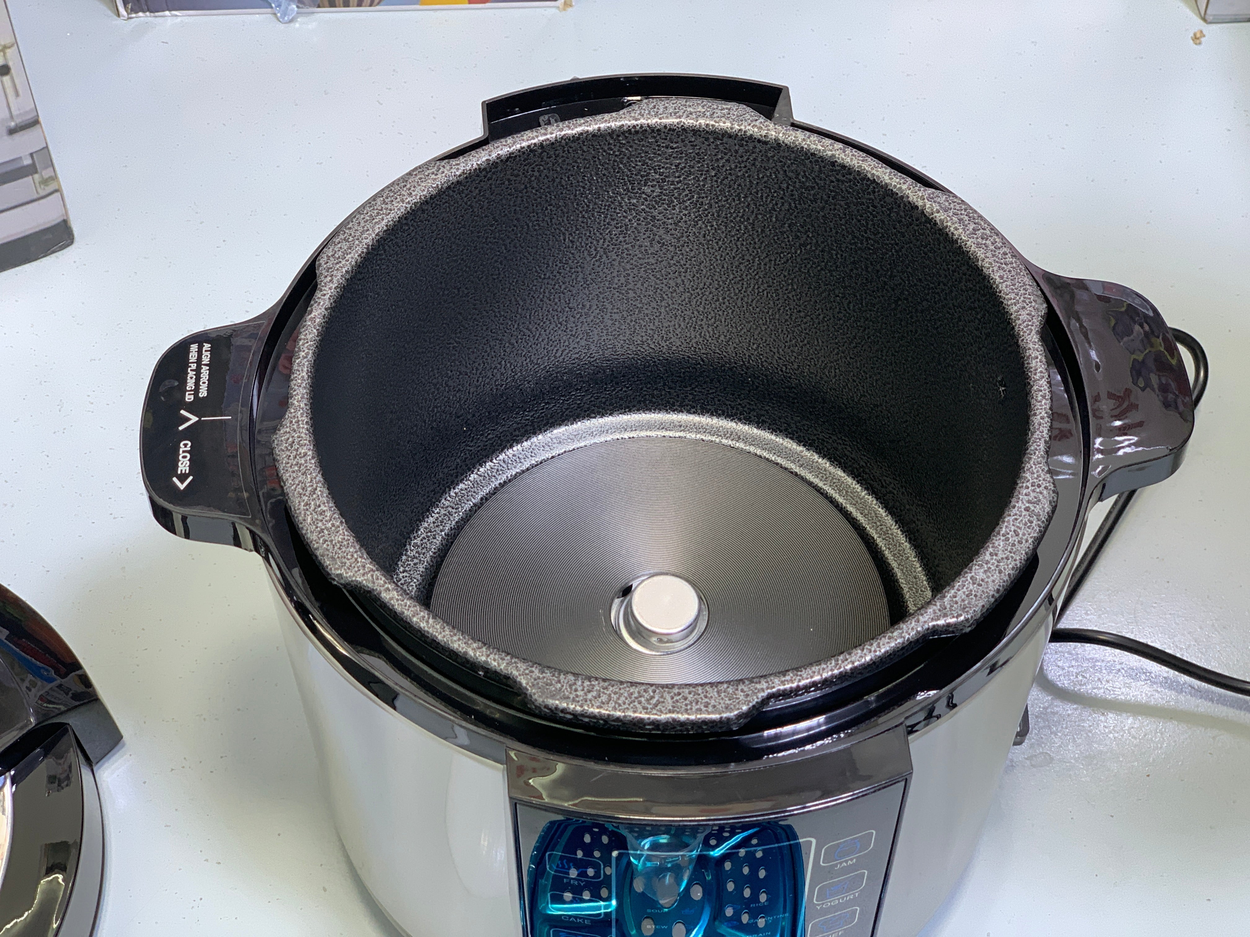 Super Crest Electric Pressure Cooker 1000w