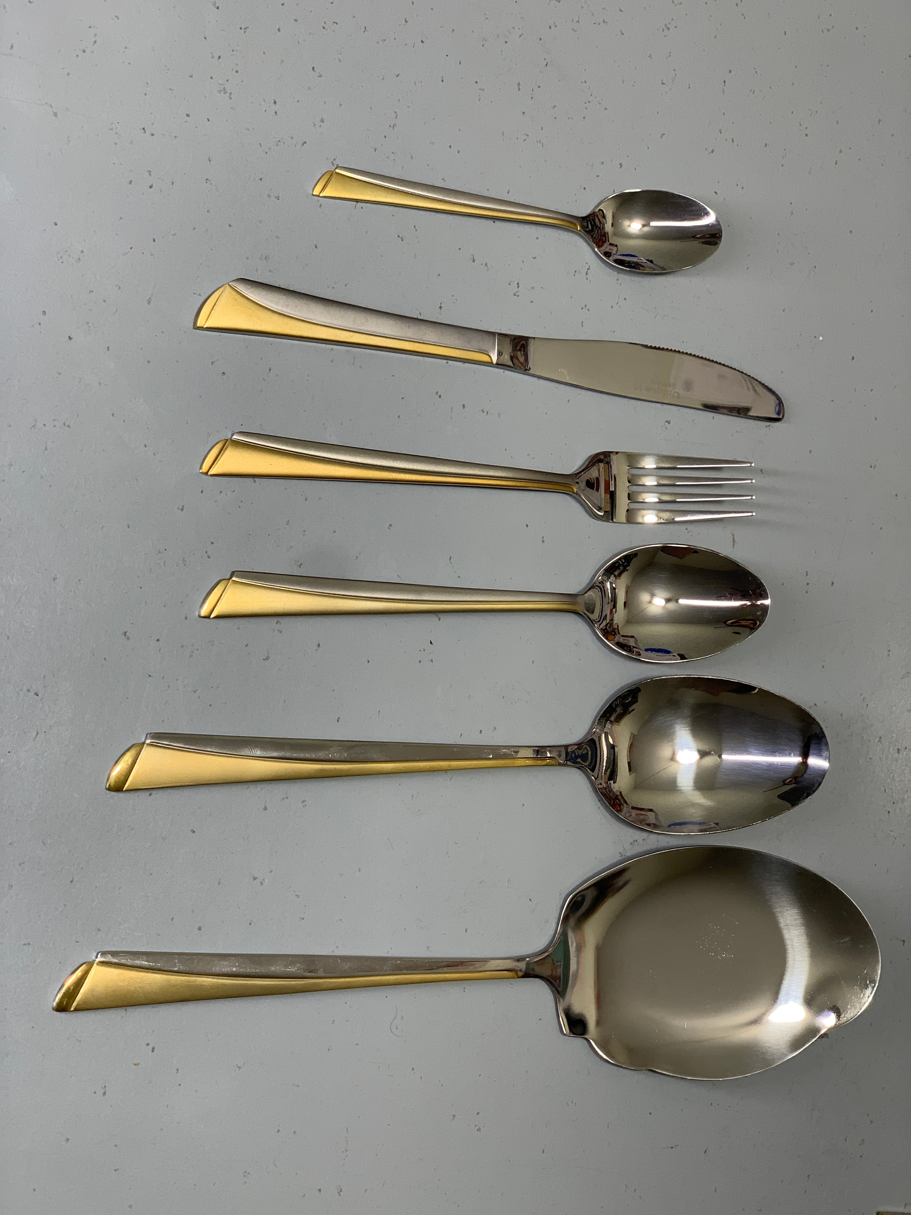 54 Pieces High Quality Cutlery Set For 12 Persons