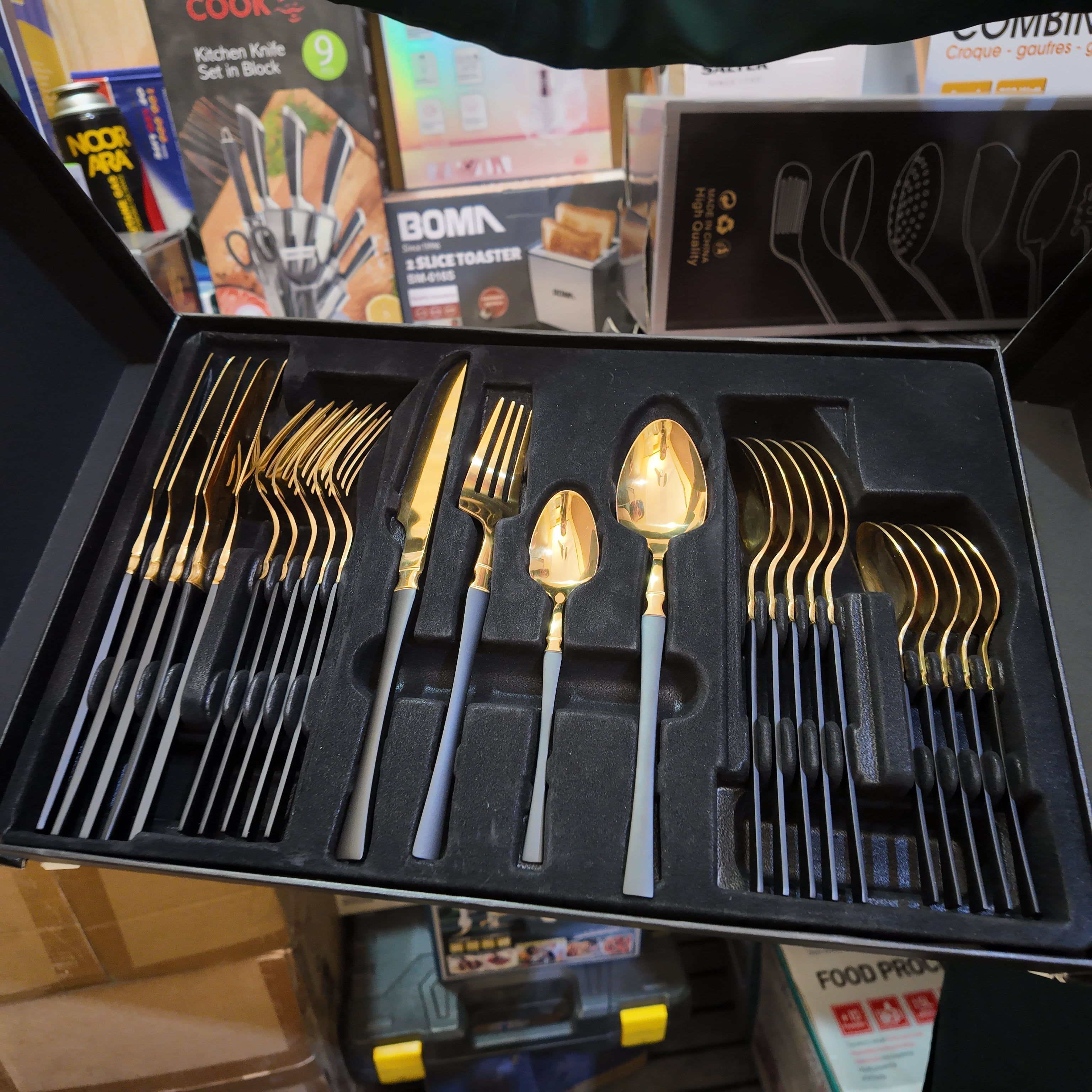 Lot Imported 24 Piece Cutlery Set in 5 Colors