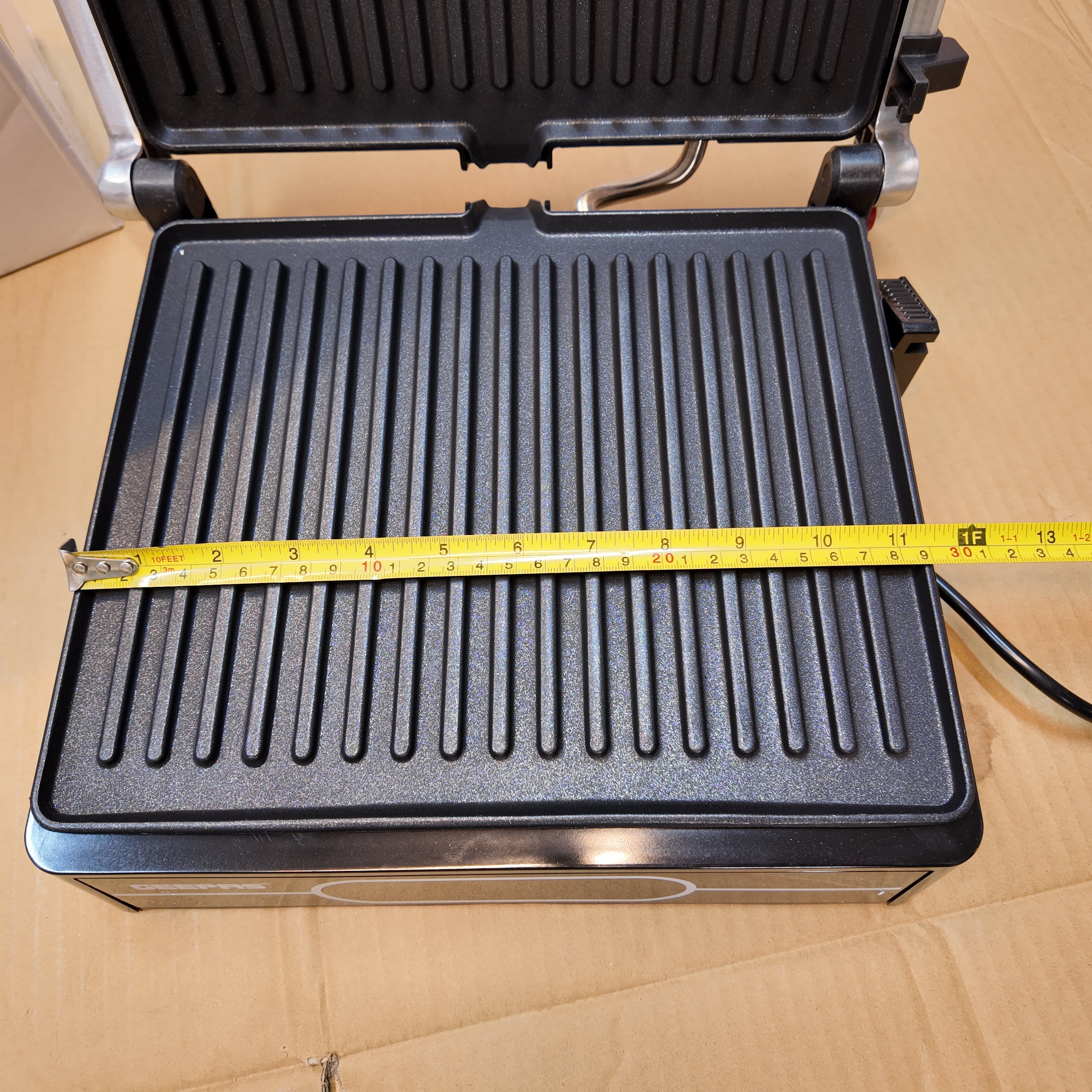 Geepas Digital Stainless Steel Grill Maker GGM36557