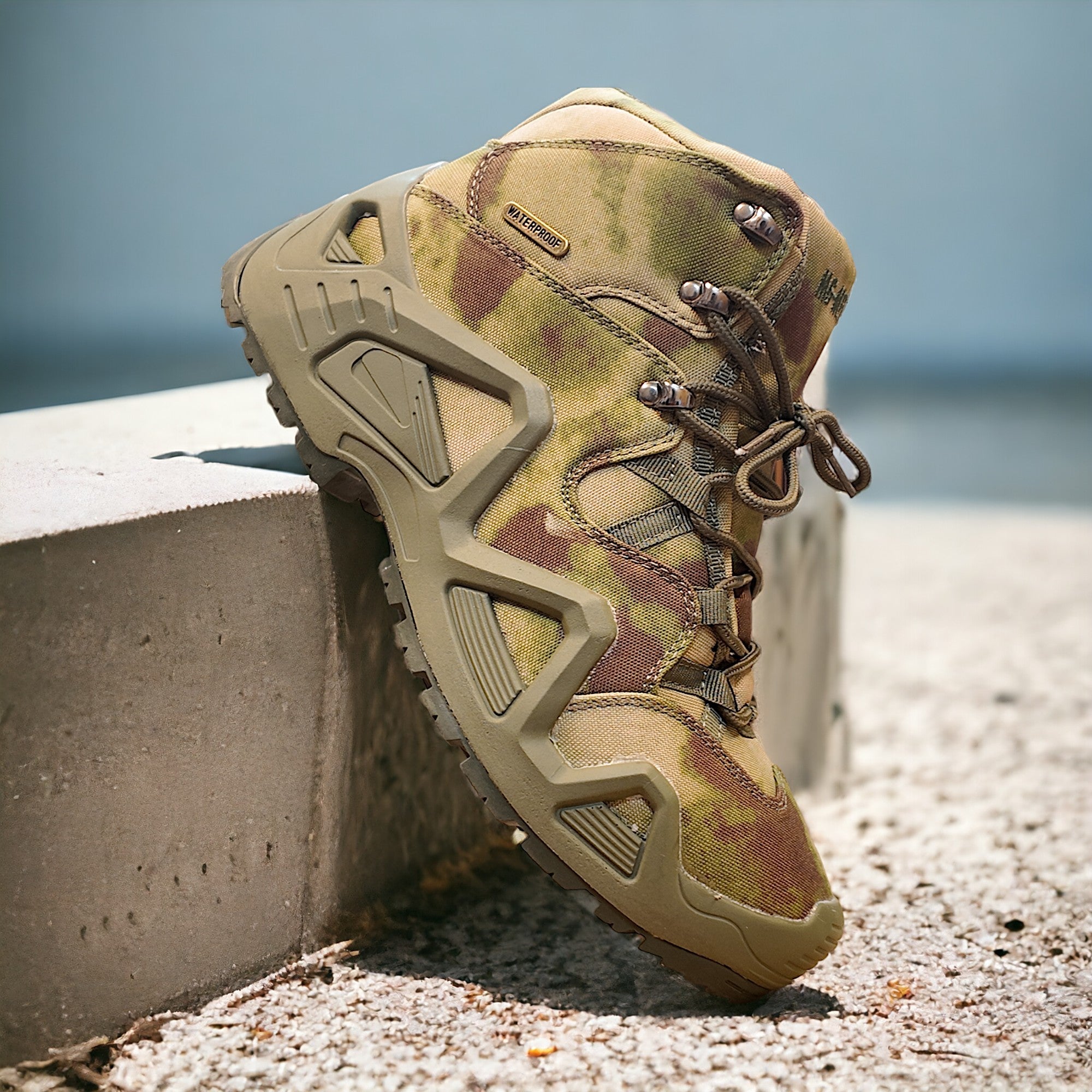 M6- Merlle Tactical boots