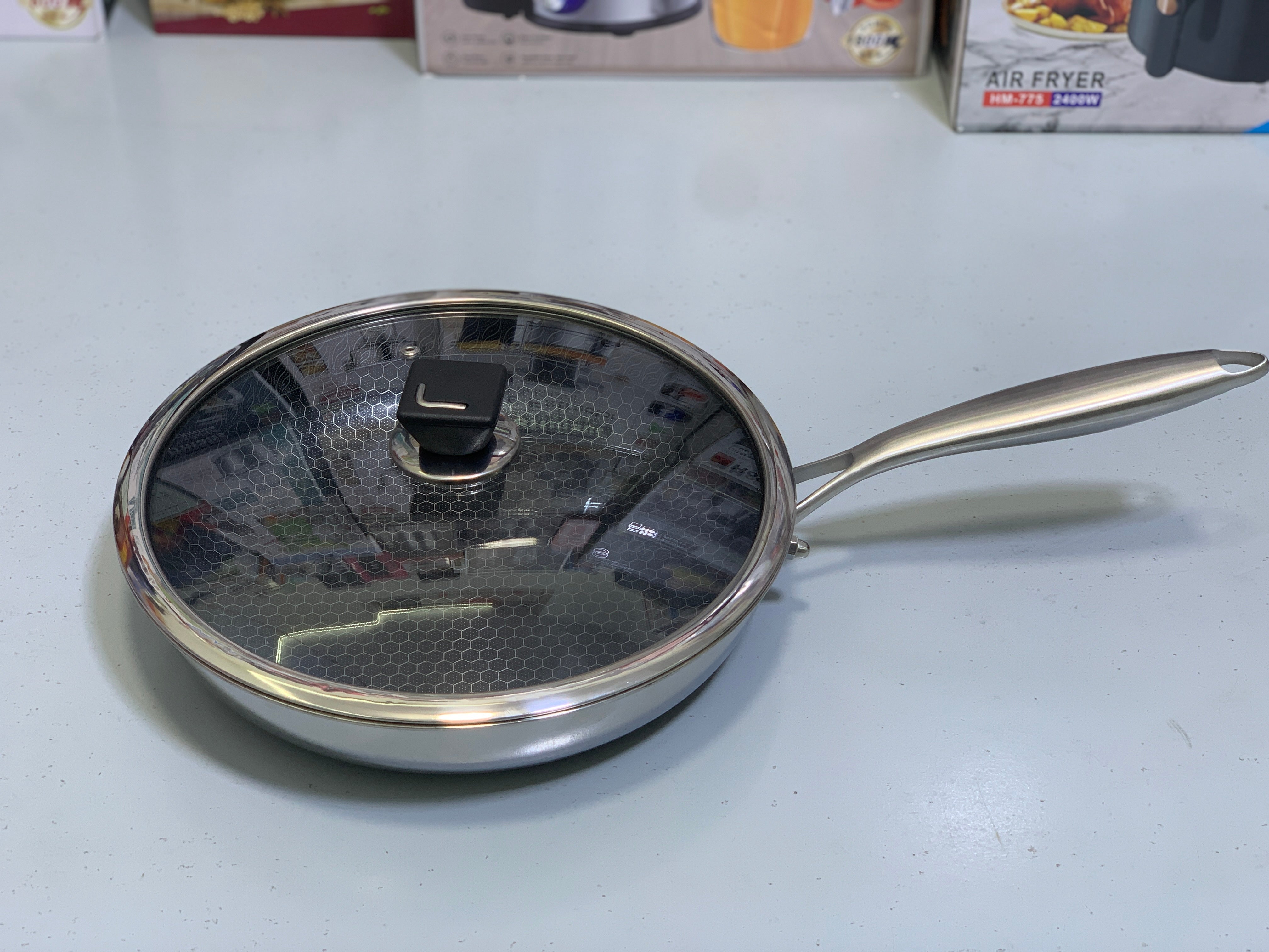 Laser coated Shallow fry pan