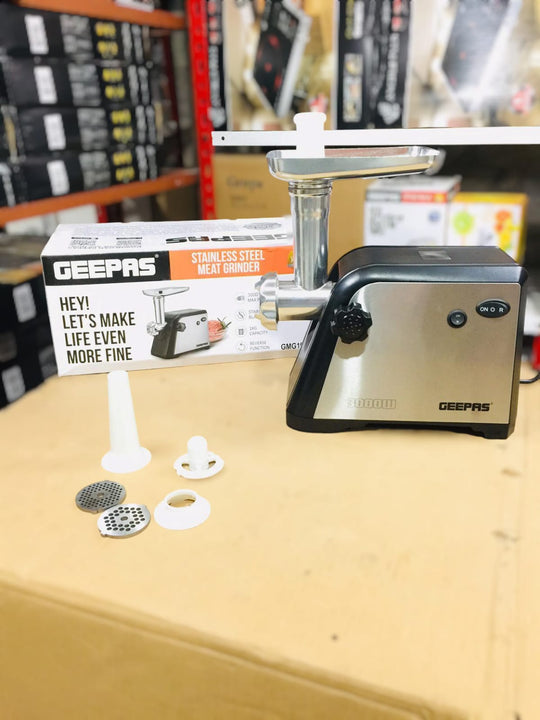 GEEPAS Stainless Steel Meat Grinder 1910 ( 2 Year warranty)