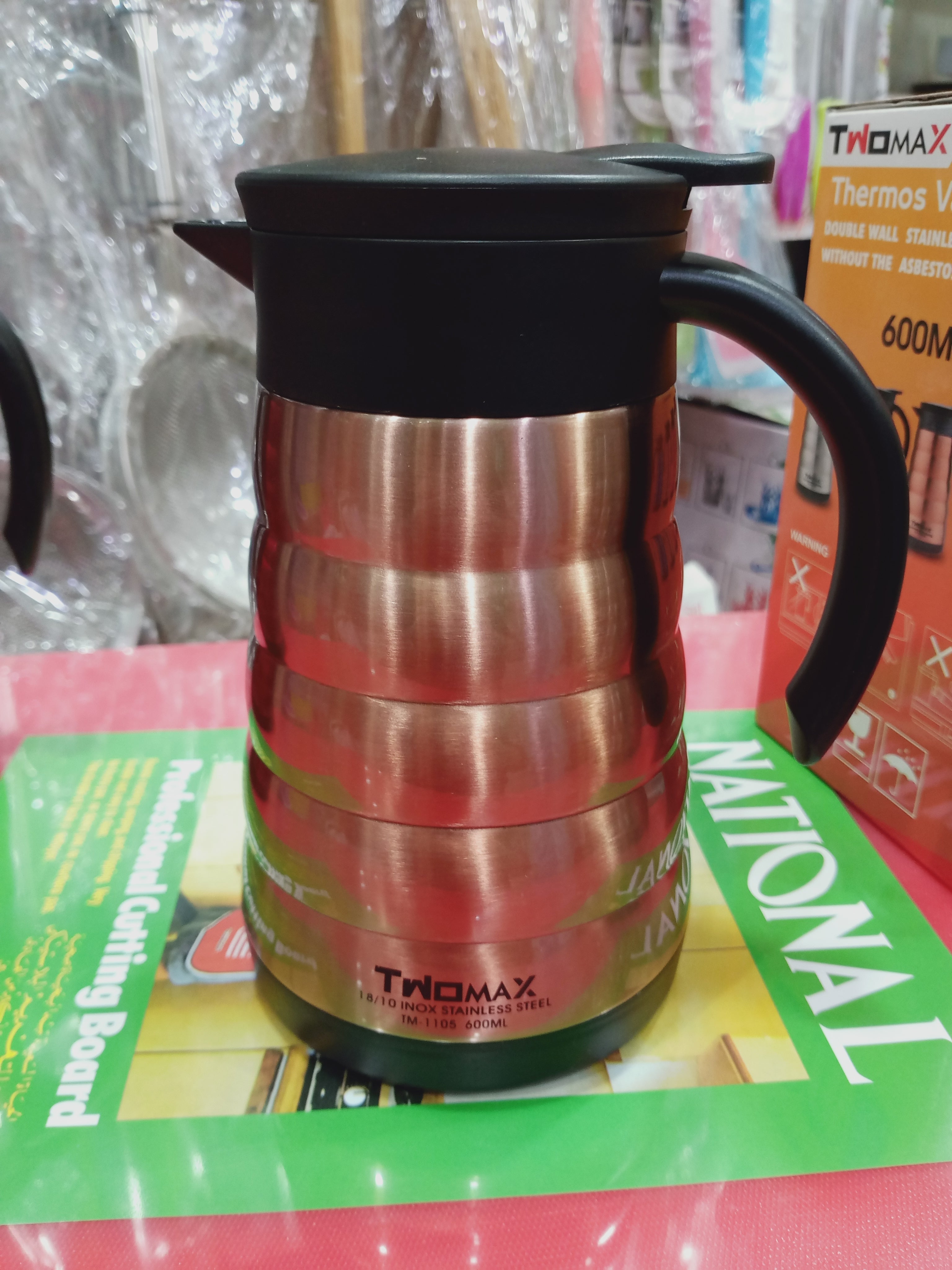 Hanif Trades Imported Stainless steel thermos with capacity of 600 ml