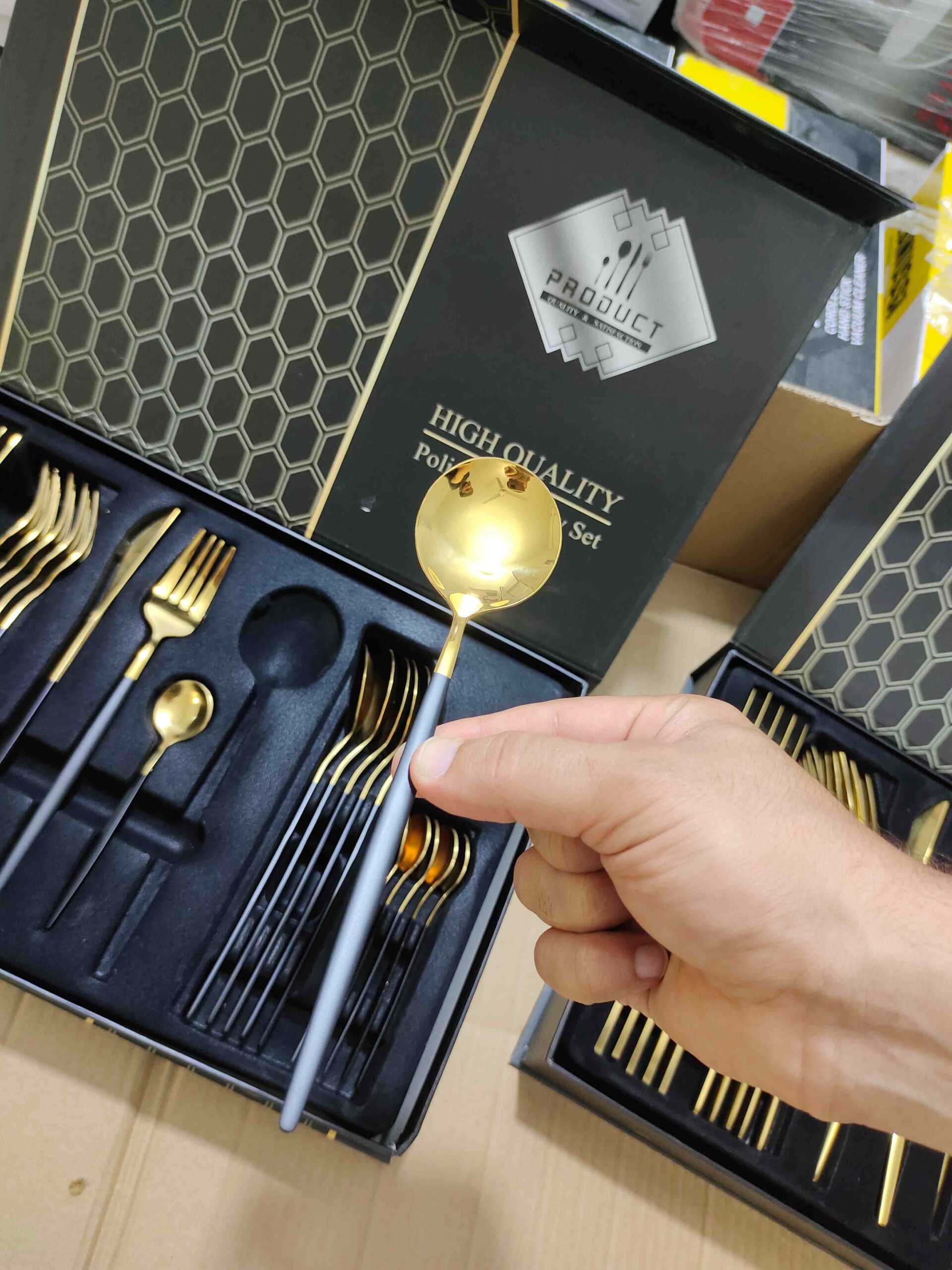 24 Pcs Polished Cutlery Set