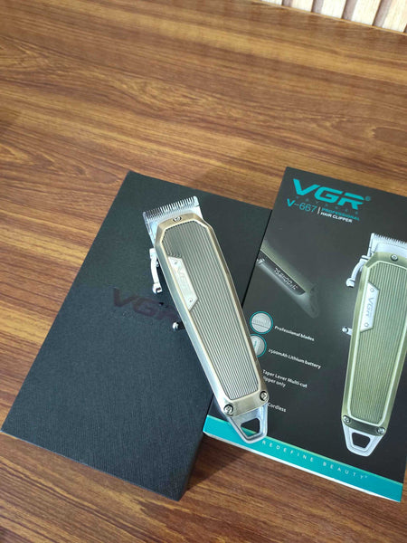 VGR V-667 Top Quality Professional Hair Trimmer & Clipper