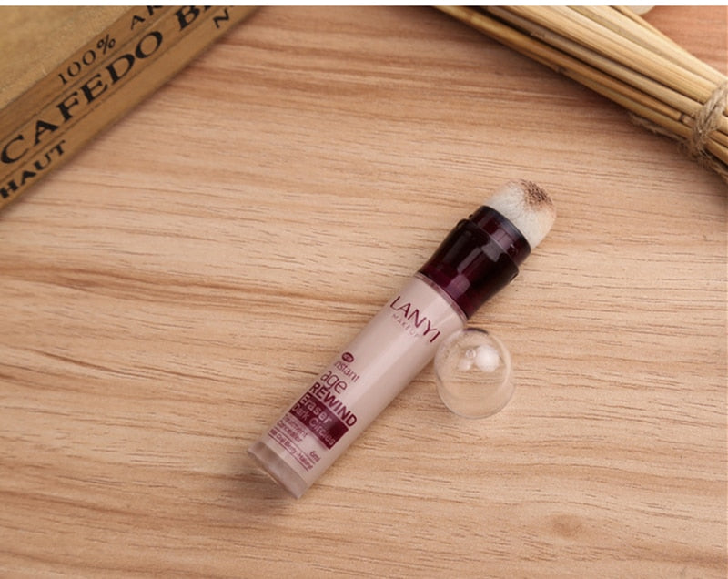 Instant Age Rewind Eraser Dark Circles Treatment Concealer