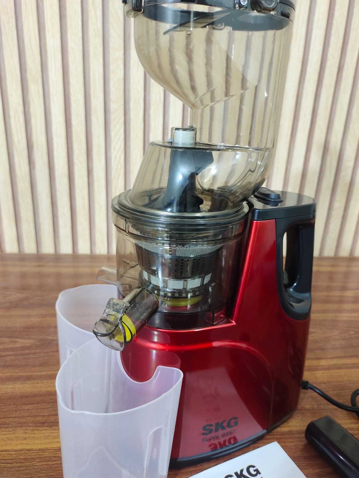 SKG New Generation High Yield Slow Juicer