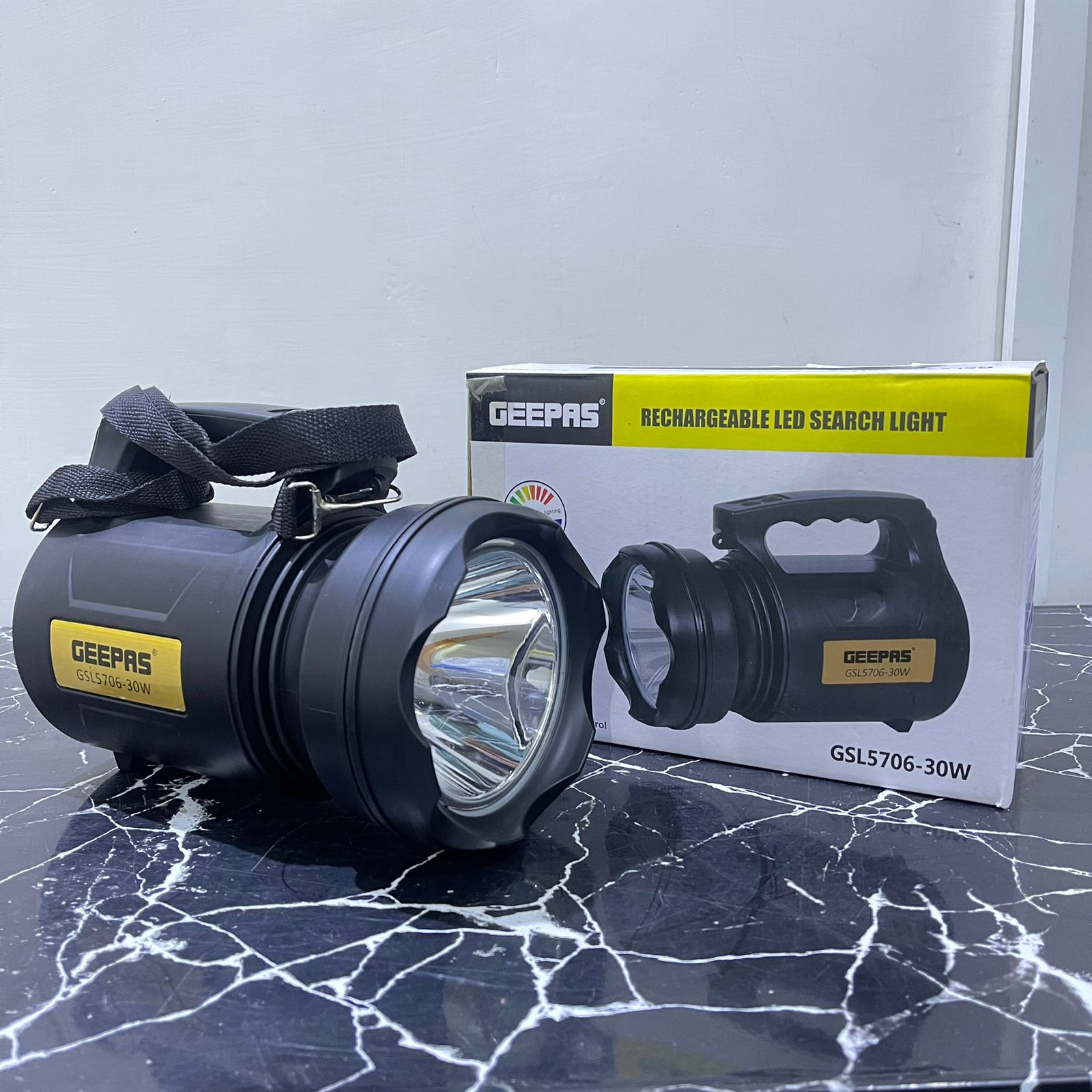 Geepas 1.5km range Rechargeable LED Search Light