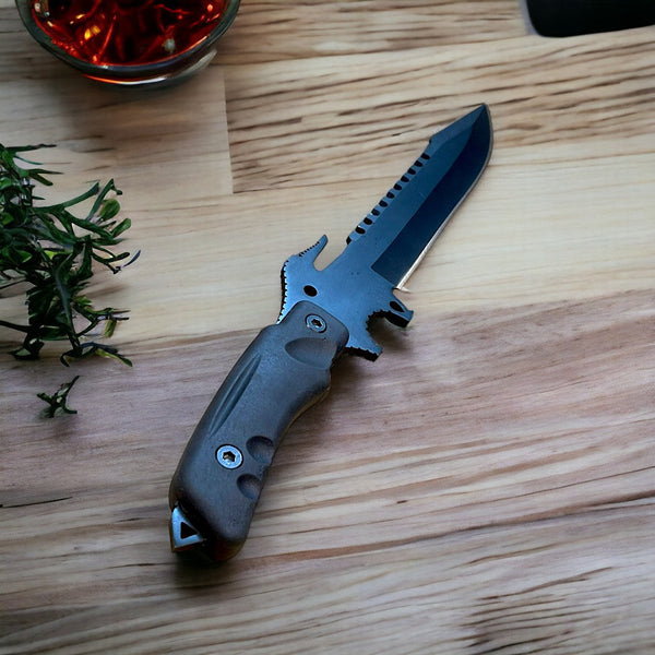 Multifunctional Hunting Knife Back Serrated Knife