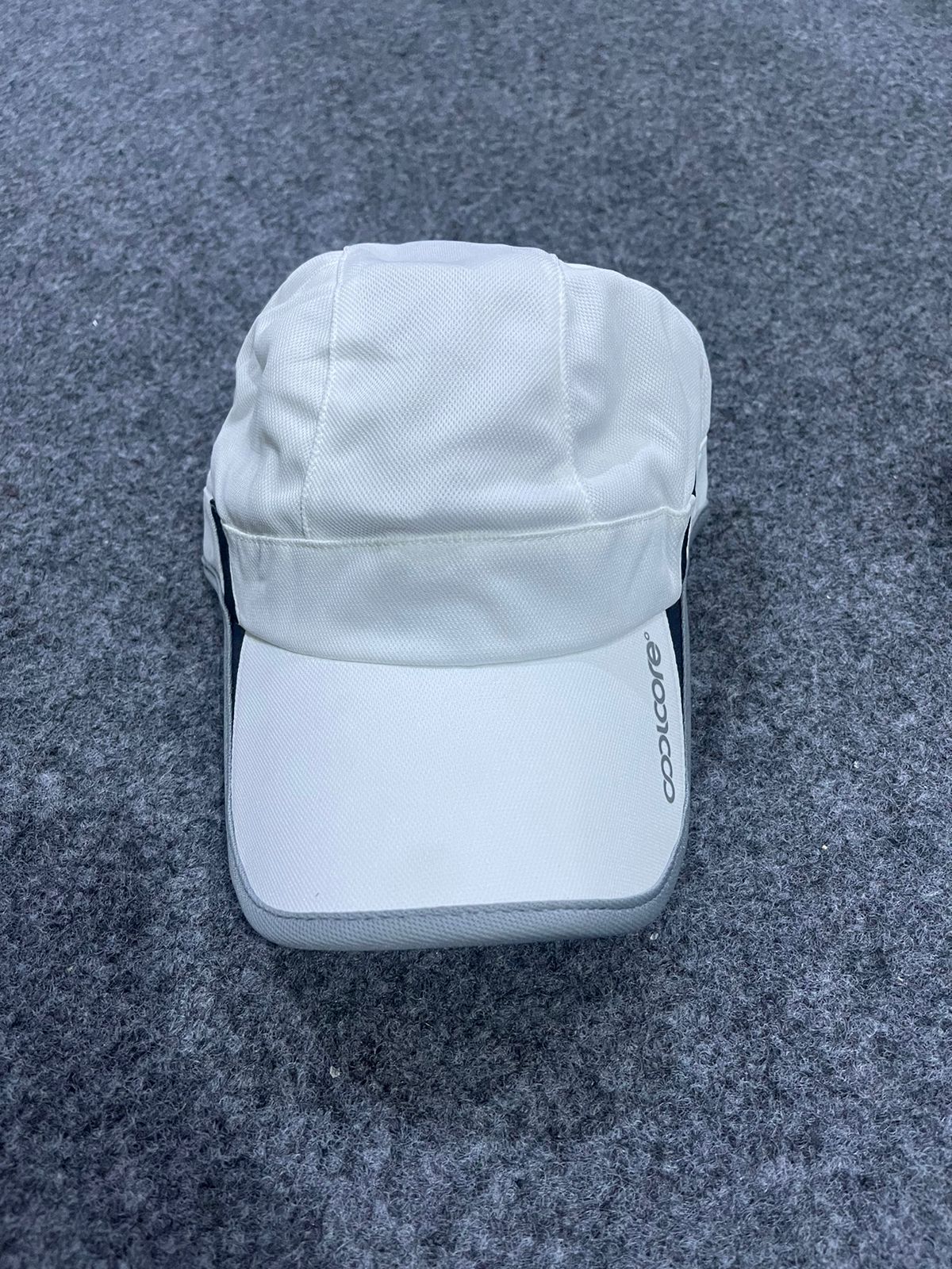 Coolcore White Cap Sports